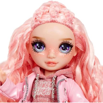 Rainbow High Bambola fashion invernale - Bella (Pink)