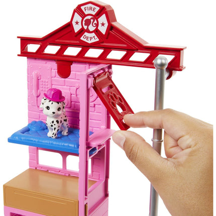 Barbie Caserma dei pompieri con bambola Pompiere